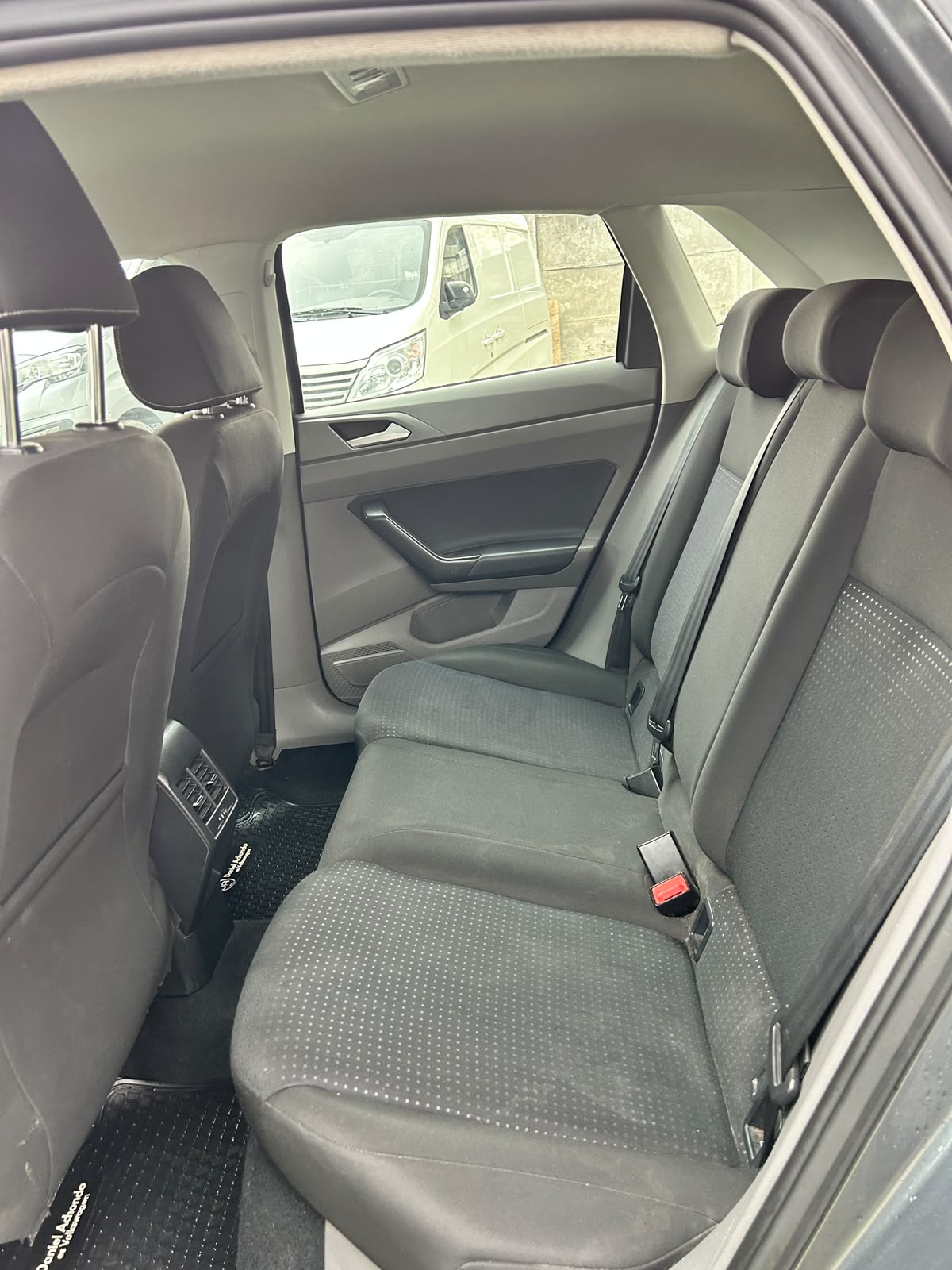 VOLKSWAGEN POLO 2019 8