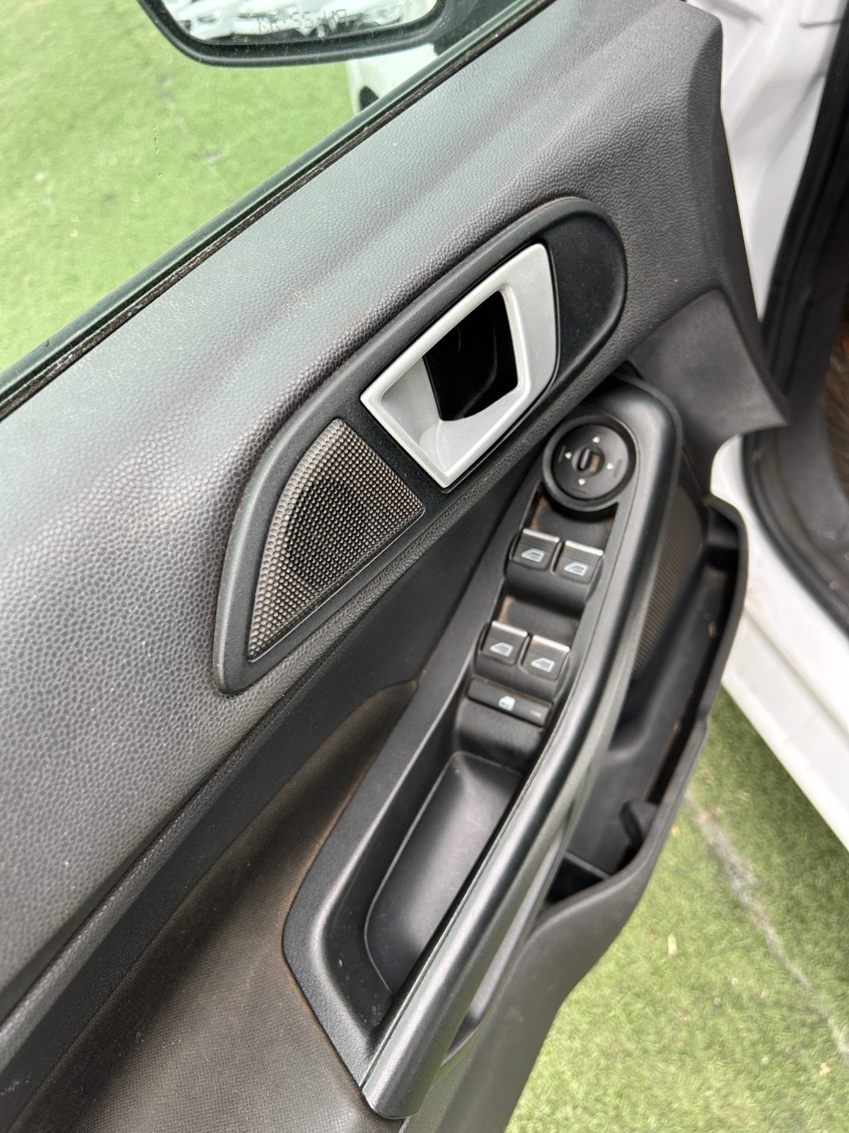 FORD FIESTA HB 2018 11