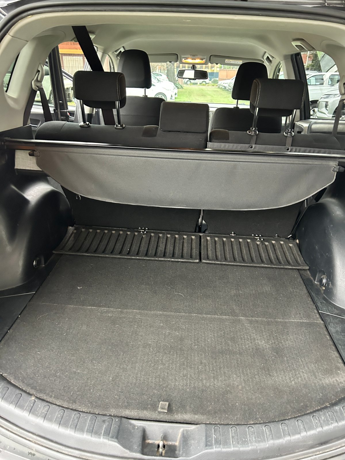 TOYOTA RAV4 4X4 2014 9