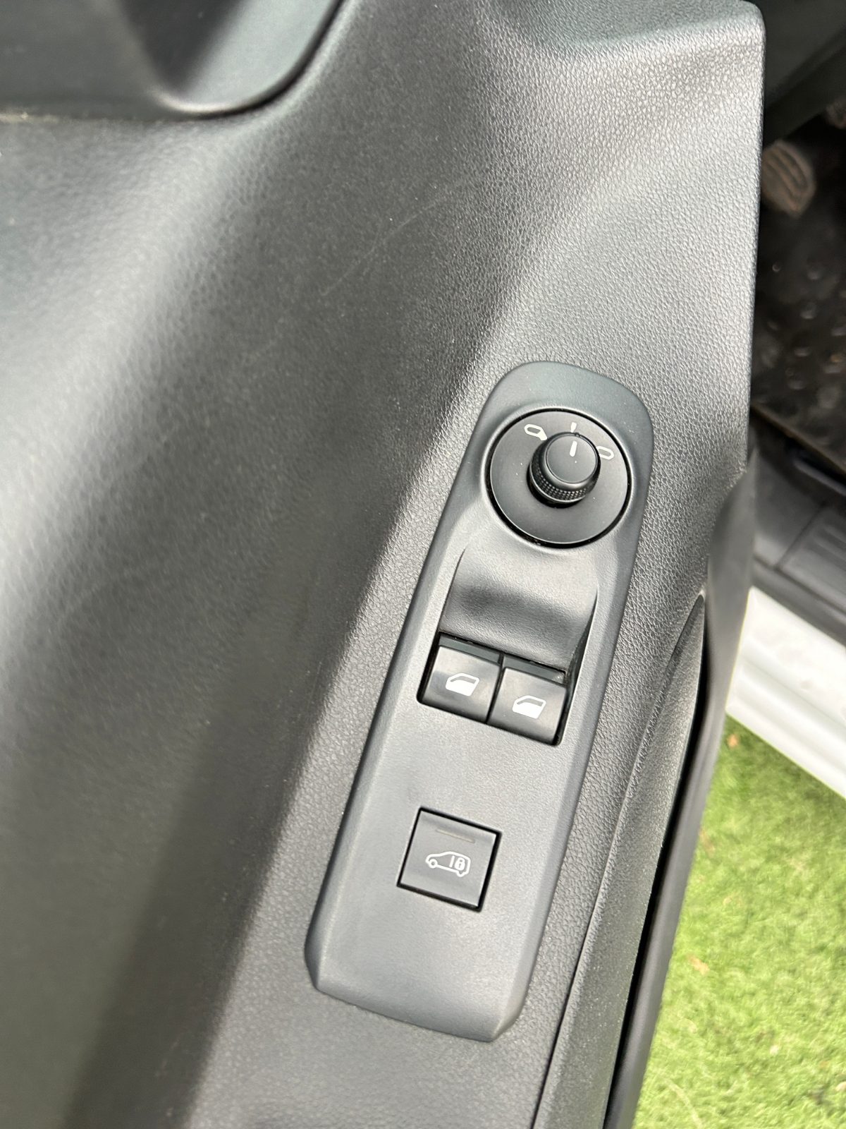 OPEL COMBO 2024 10