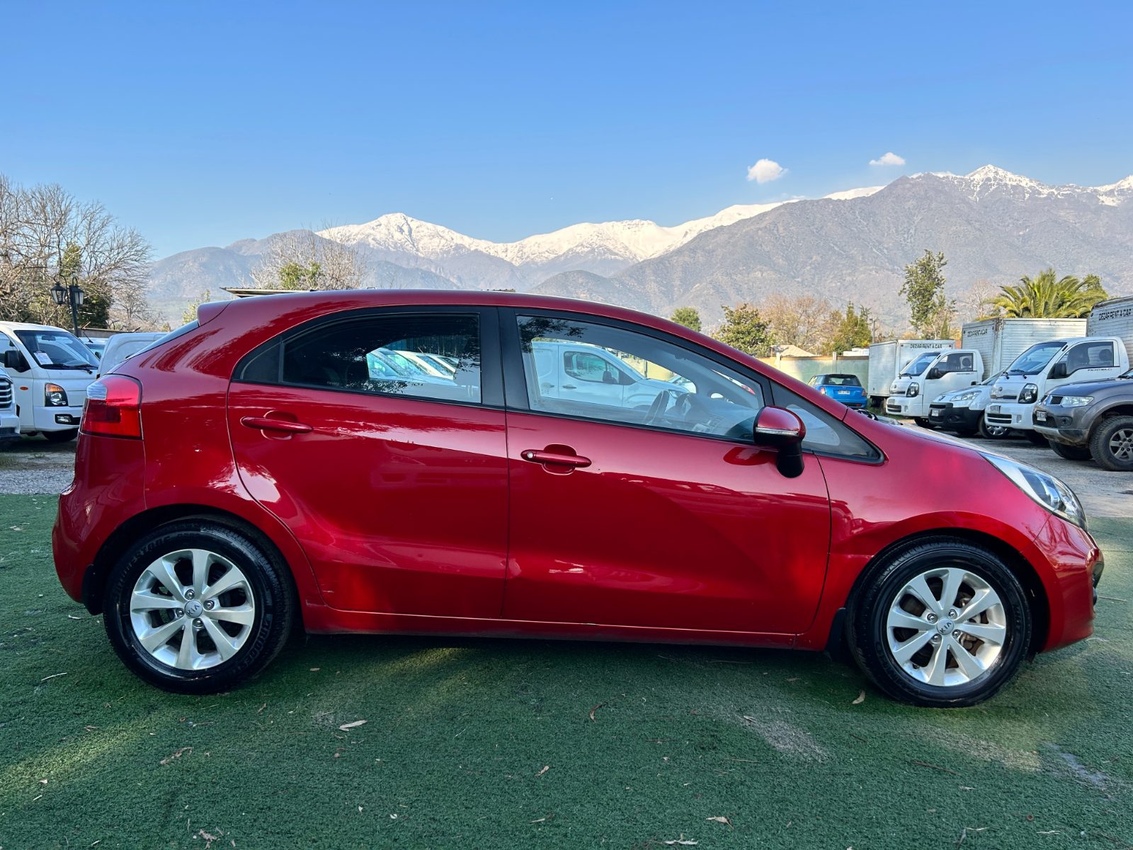 KIA RIO 5 UB EX 2013 4